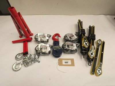 Lot 4607 - Bag containing 4x Sealey 25mm x 3m auto...