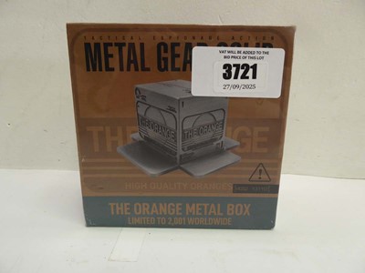 Lot 3721 - Metal gear solid 2 replica the orange metal...