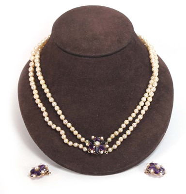 Lot 514 - A double strand graduated cultured pearl...
