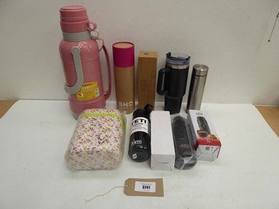 Lot 3741 - Bag of drinking bottles and flasks plus...