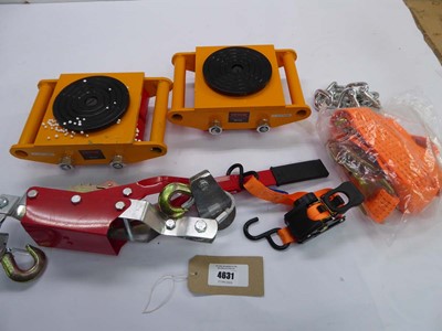 Lot 4631 - 2 Vevor heavy duty machinery skates, a hand...