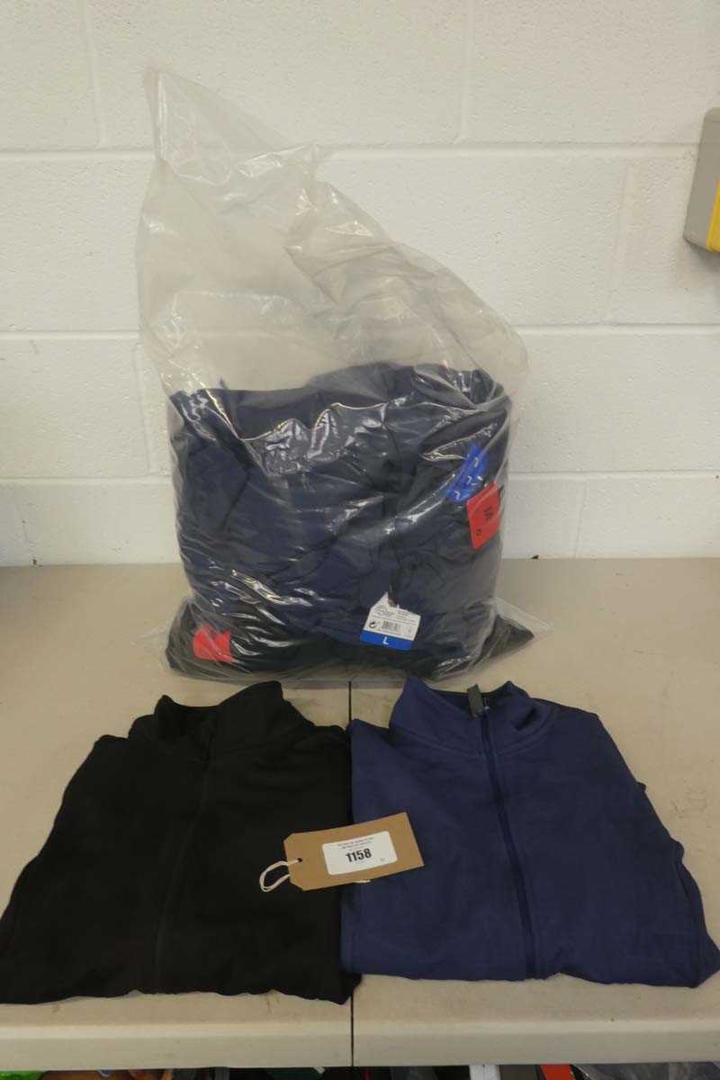 Lot 1158 - Approx. 15 women's full zip jacquard jackets...