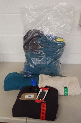 Lot 1160 - Approx. 15 women's fleece lined jumpers by...