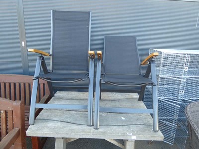 Lot 4147 - 2 mesh back folding deck chairs