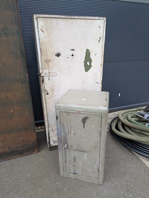 Lot 4160 - 2 single door metal workshop cabinets