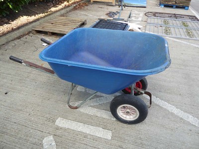 Lot 4164 - Plastic heavy duty wheelbarrow