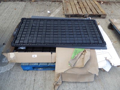 Lot 4165 - Keter Cortina 200 garden storage box