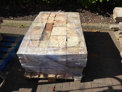 Lot 4175 - Pallet of reclaimed bricks