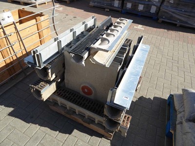 Lot 4195 - Pallet containing a quantity of concrete/metal...