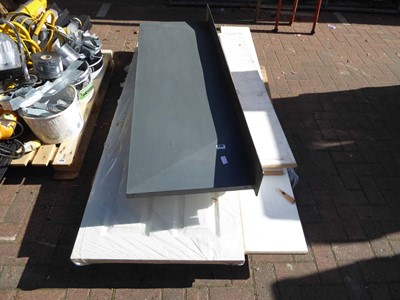 Lot 4199 - Pallet of assorted items to include interior...