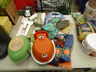 Lot 4345 - Qty of assorted items to include Lumidome...