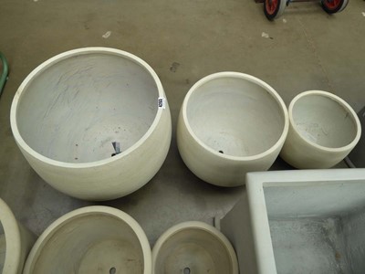 Lot 4293 - 3 ceramic/fibre glass garden pots