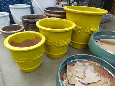 Lot 4300 - 3 glazed terracotta garden pots with floral...