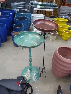 Lot 4307 - 2 assorted bird baths