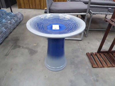 Lot 4314 - Glazed terracotta garden bird bath