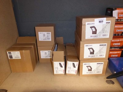 Lot 4577 - 10 interior lights by brands to include...