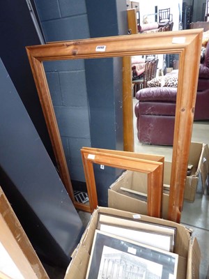 Lot 5090 - Two rectangular mirrors in pine frames