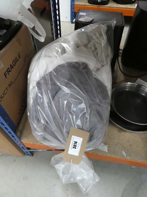 Lot 3014 - Bag of various towels