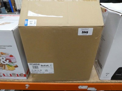 Lot 3049 - Tefal automatic bread maker