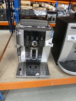 Lot 3017 - Unboxed Delonghi Magnifica S Smart automatic...
