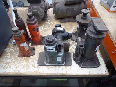 Lot 4658 - 7 assorted bottle jacks
