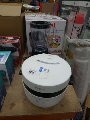 Lot 3072 - Instant rice cooker plus a Tefal Blend Force...