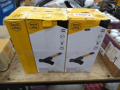 Lot 4685 - 5 Smith and Lock keyed T bar steering wheel locks