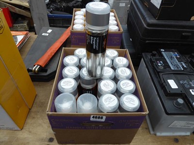 Lot 4686 - Box containing a quantity of Halfords VW...