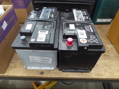 Lot 4687 - 2 assorted 12v vehicle batteries
