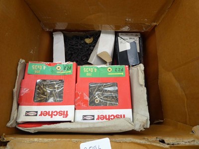 Lot 4688 - Box containing a quantity of screws and fixings