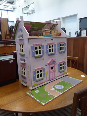 Lot 5135 - Dolls house with furniture