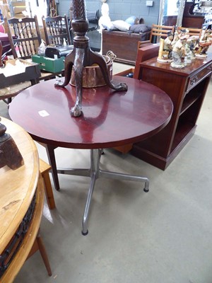 Lot 5141 - Circular breakfast table on chrome base