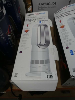 Lot 3125 - Dyson hot and cool jet focus AM09 tower fan...