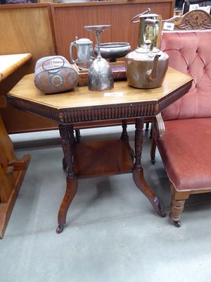 Lot 5161 - Edwardian octagonal 2 tier side table