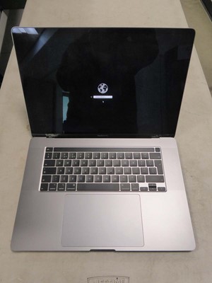 Lot 2045 - Apple Macbook pro A2141 with no PSU