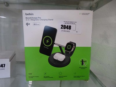 Lot 2048 - Belkin boost charge pro 3 in 1 magnetic...