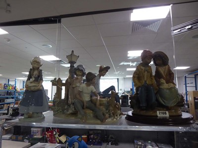 Lot 2106 - Four Lladro figures
