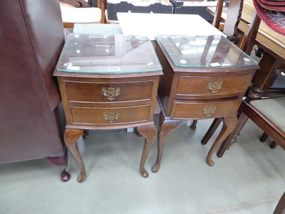 Lot 5238 - Pair of reproduction 2 drawer bedside cabinets