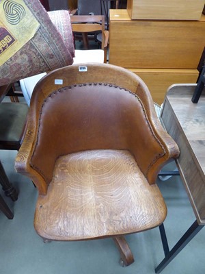Lot 5239 - Swivel oak office chair