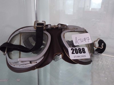 Lot 2088 - 2 vintage flying goggles