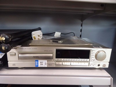 Lot 2210 - Technics CD player SLEG 500A with remote control