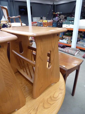 Lot 5279 - Ercol style seat with magazine rack under