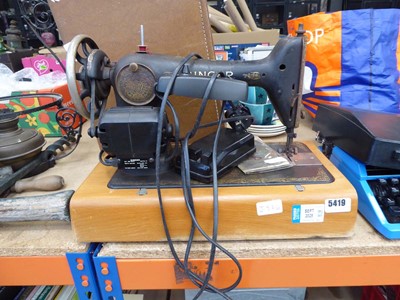 Lot 5419 - Cased Singer electric sewing machine