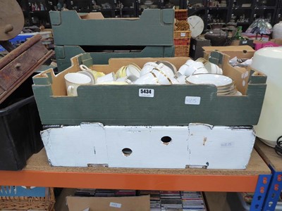 Lot 5434 - Two boxes containing floral patterned Royal...