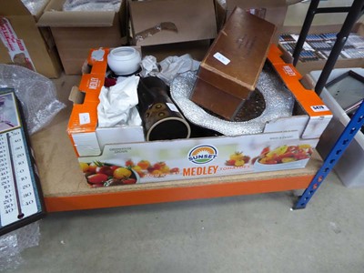 Lot 5479 - Vintage box, Denby and floral patterned...