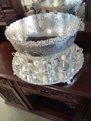 Lot 5392 - Silver plated punch bowl with stand, 12 cups...