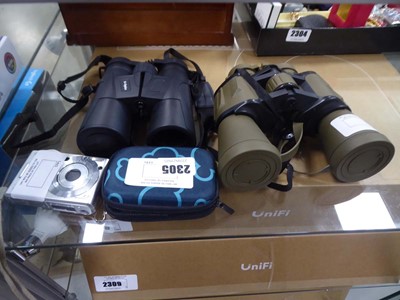 Lot 2305 - 2 pairs of binoculars and 2 digital cameras