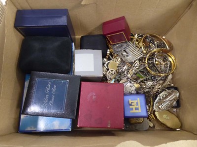 Lot 2302 - Box containing various costume jewellery