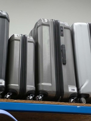 Lot 3190 - 2 piece hard shelled Samsonite suitcase set