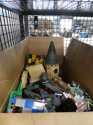 Lot 3247 - Box of loose Harry Potter Lego